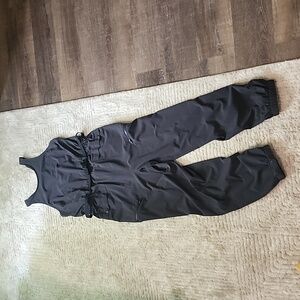 Patagonia jumpsuit size medium